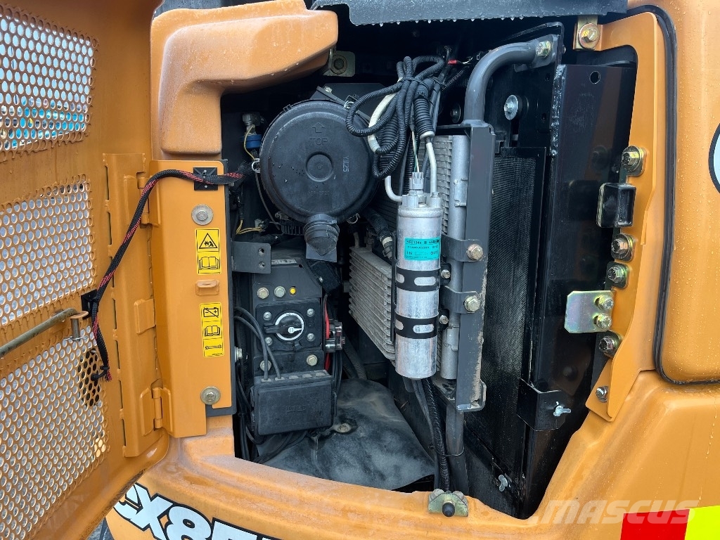 CASE CX 85 D / Engcon, Kauha, Rasvari Средни екскаватори 7т - 12т