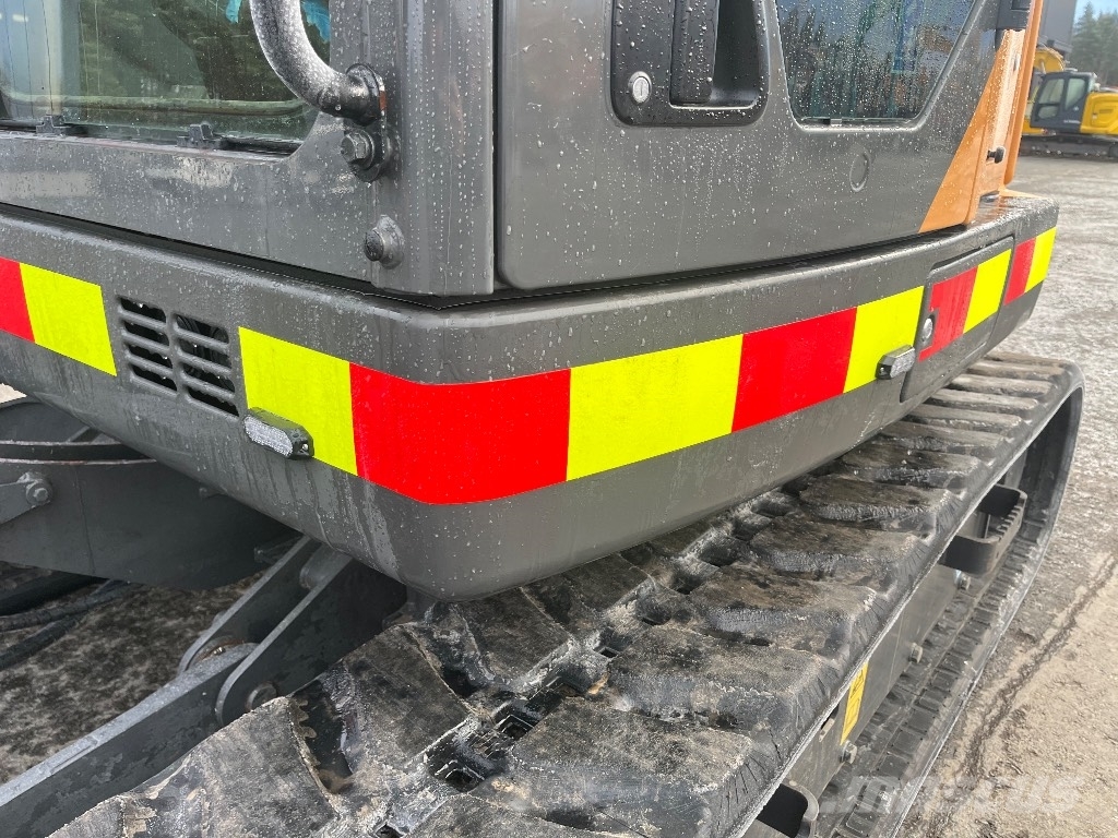 CASE CX 85 D / Engcon, Kauha, Rasvari Средни екскаватори 7т - 12т
