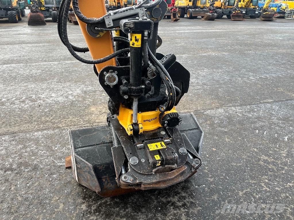 CASE CX 85 D / Engcon, Kauha, Rasvari Средни екскаватори 7т - 12т