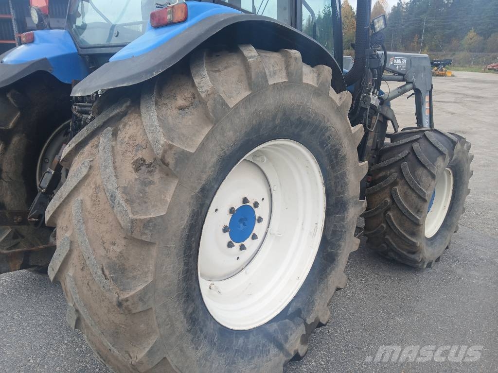 New Holland 8360 RC Traktoren
