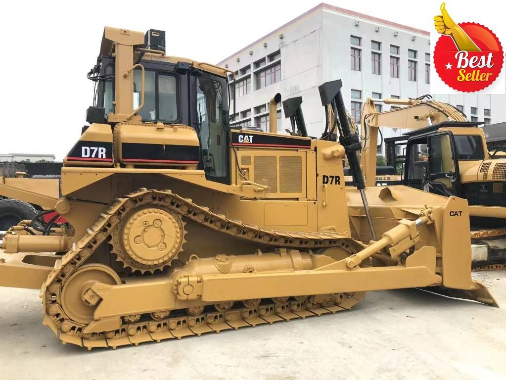 CAT D 7 R Pásové dozery