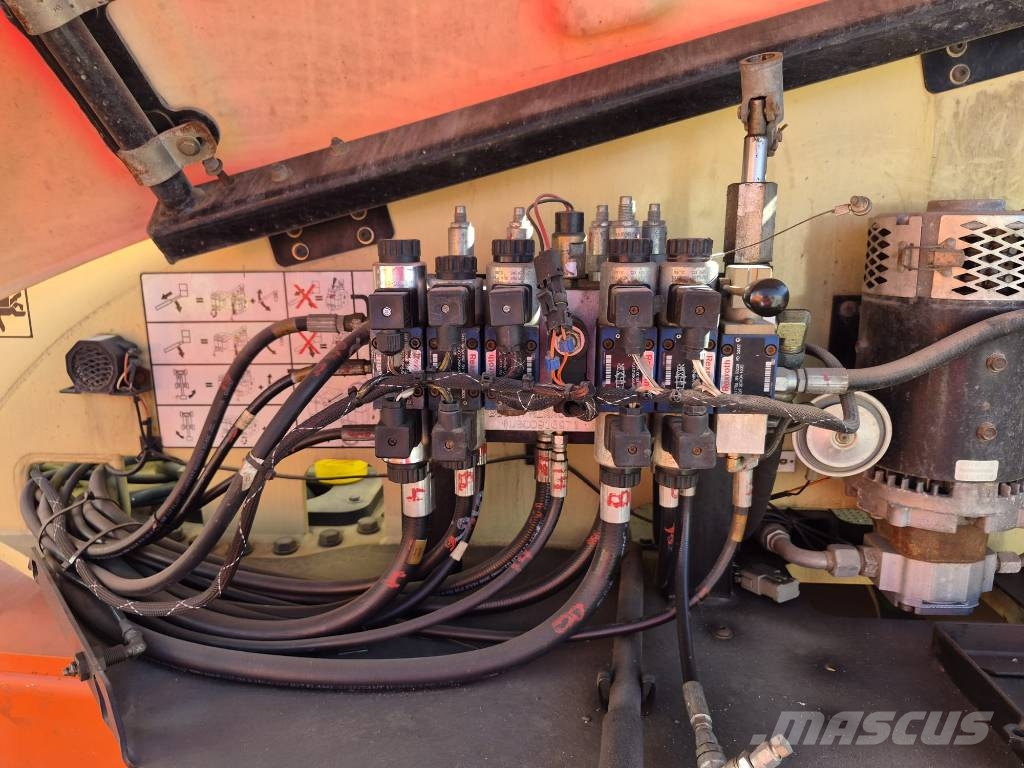 JLG M 600 JP Bomlifte med knækarm