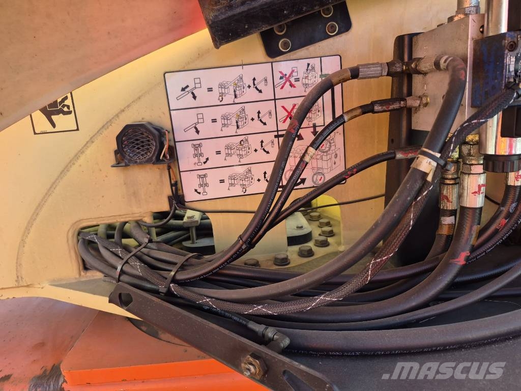 JLG M 600 JP Bomlifte med knækarm