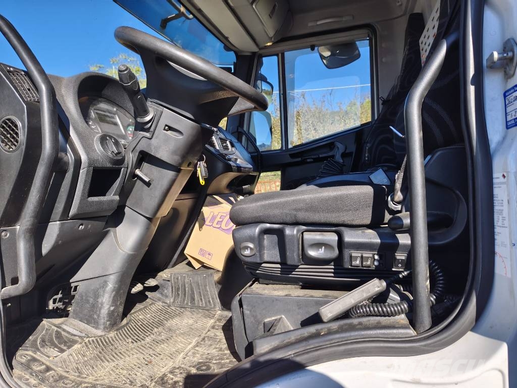 Iveco Eurocargo 180-320 Járműszállítók