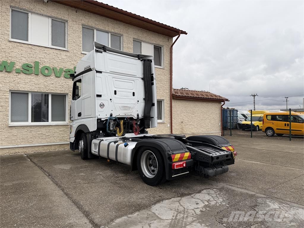 Mercedes-Benz Actros VIN 680 曳引機組件