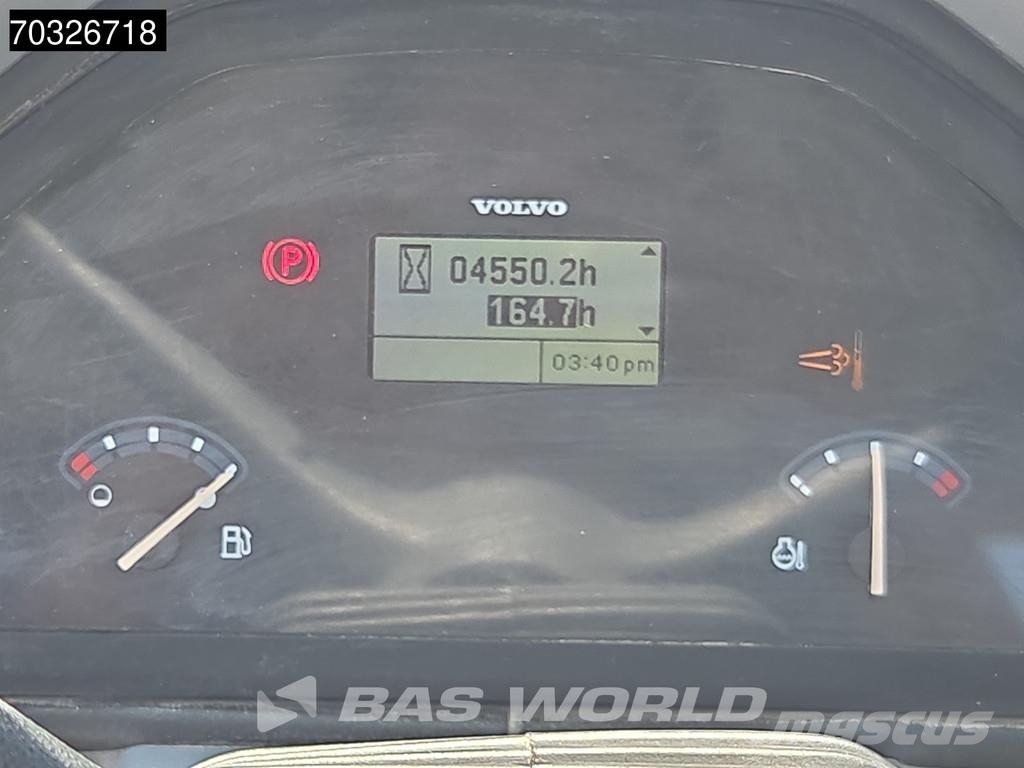 Volvo L30 G لوادر بعجل
