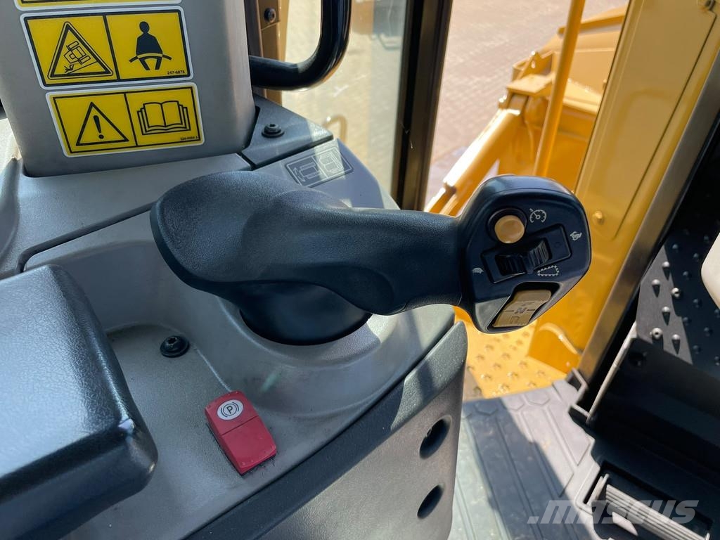 CAT D8T - CE / EPA Bandschaktare