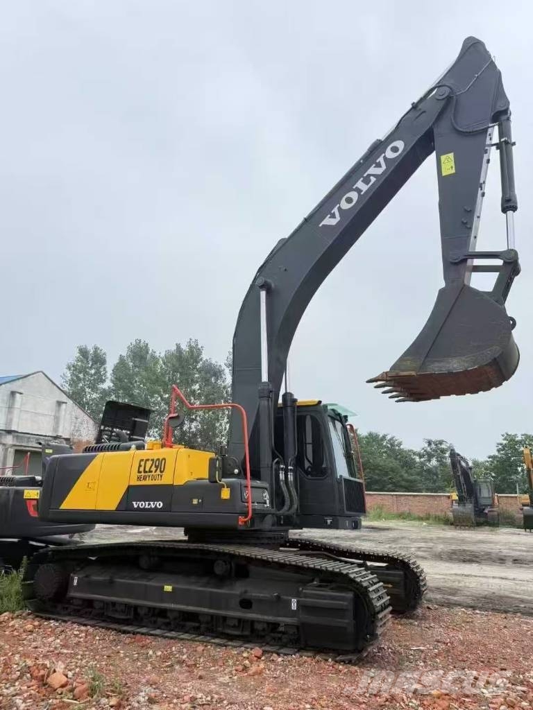 Volvo EC 290 Roomikekskavaatorid