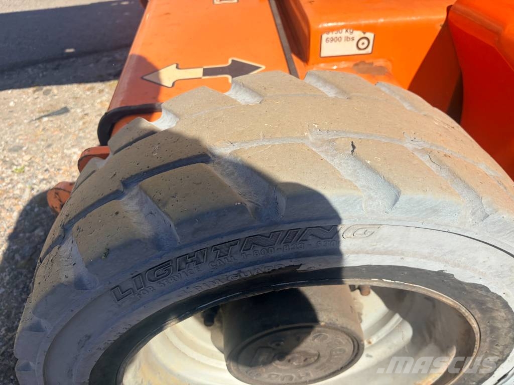 JLG M 450 AJ Nacelles articulées