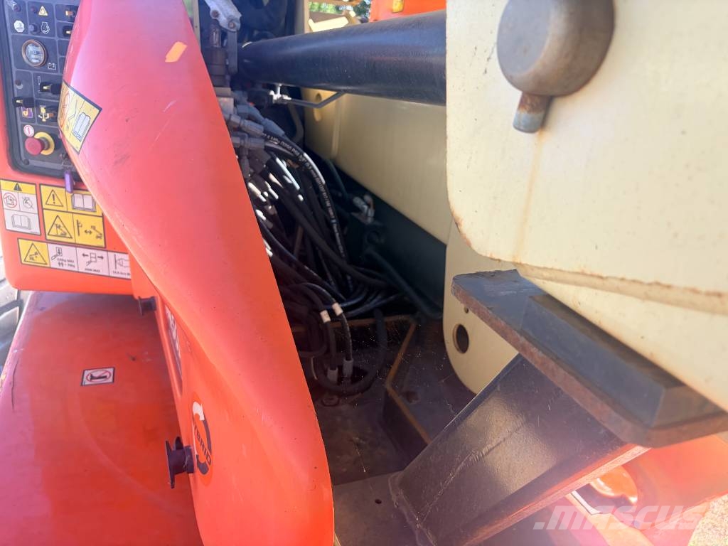 JLG M 450 AJ Nacelles articulées