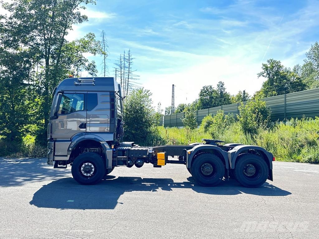 MAN TGS 33.540 MAN TGS 33.540 6x6 BB SA 曳引機組件