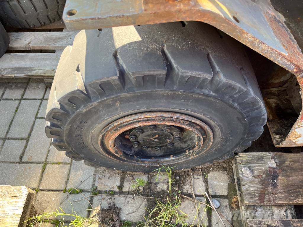 Toyota 5 FBF 25 V-4201 OB Elektriniai šakiniai krautuvai