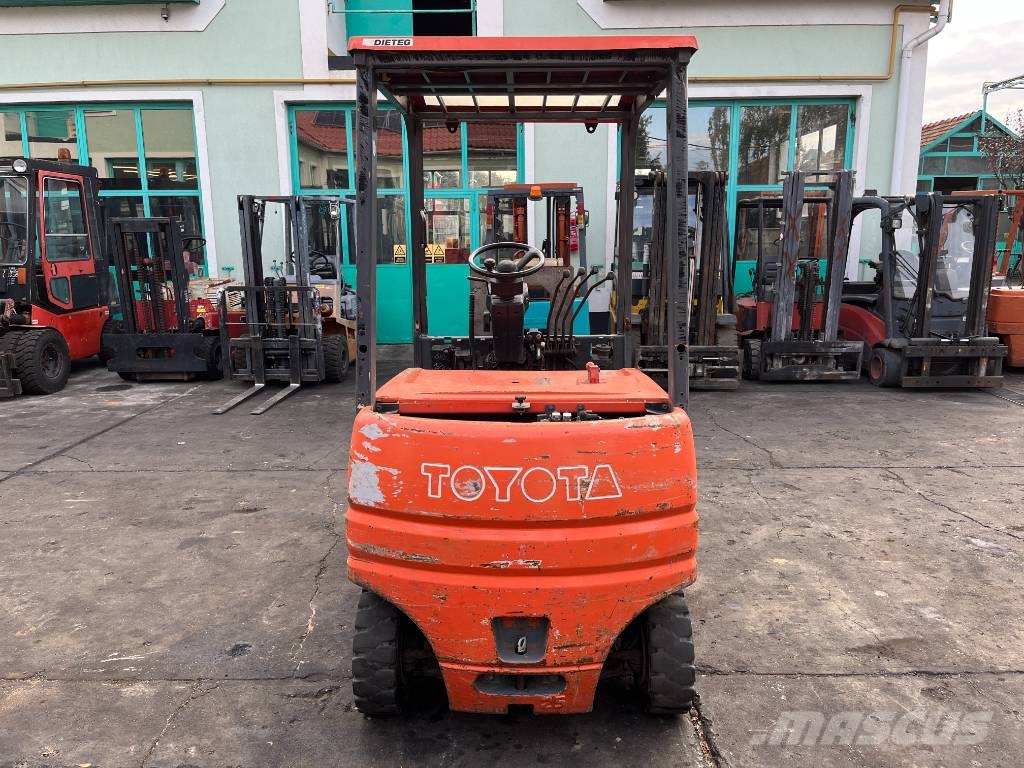 Toyota 5 FBF 25 V-4201 OB Elektriniai šakiniai krautuvai