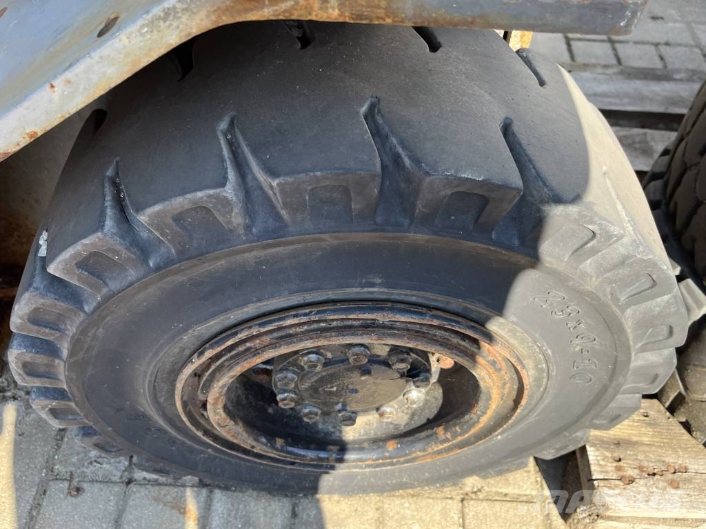 Toyota 5 FBF 25 V-4201 OB Elektriniai šakiniai krautuvai