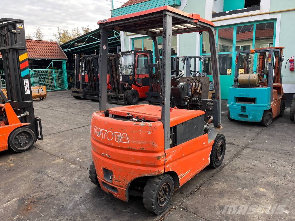 Toyota 5 FBF 25 V-4201 OB Elektriniai šakiniai krautuvai