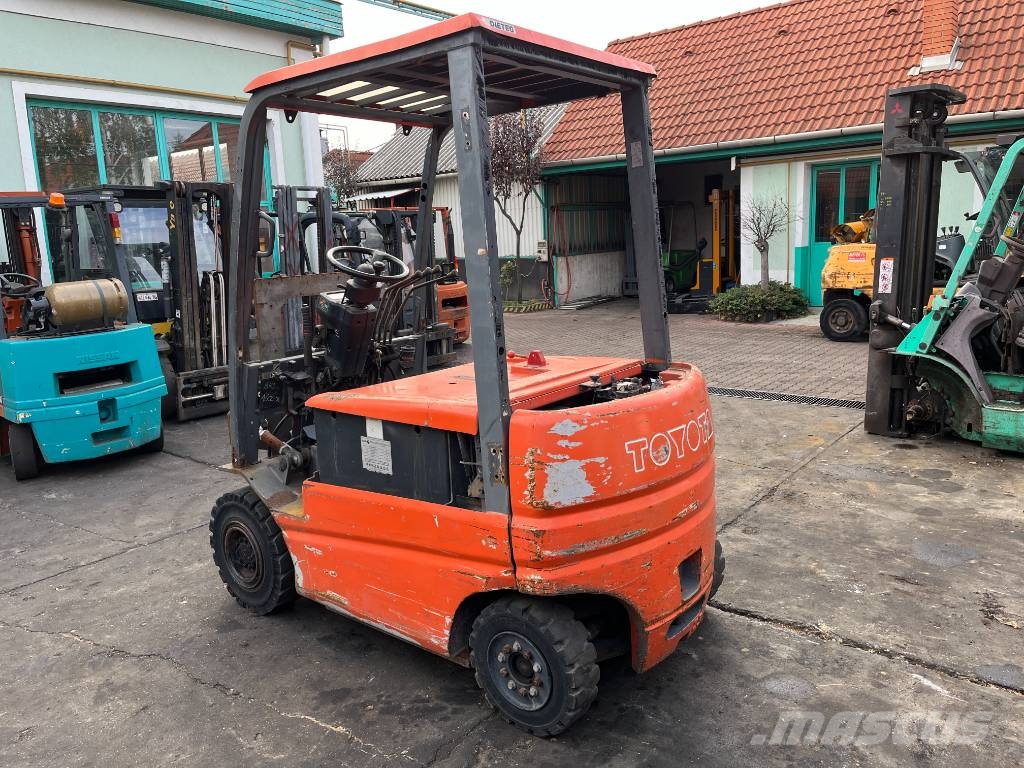 Toyota 5 FBF 25 V-4201 OB Elektriniai šakiniai krautuvai