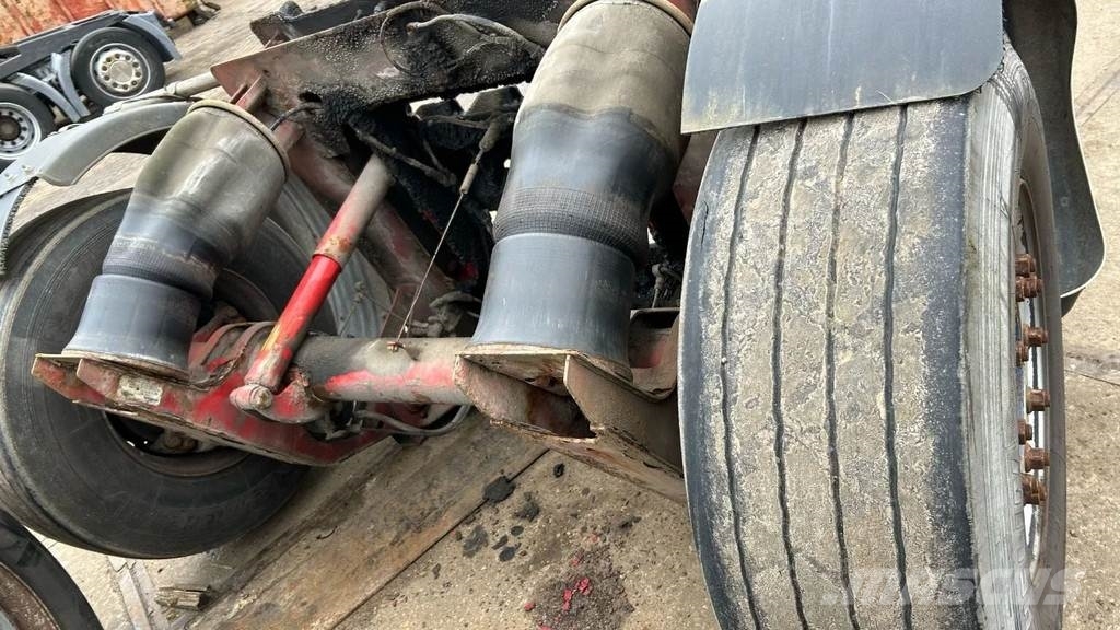 SAF assen 3x met draaikrans / 9 ton 轴