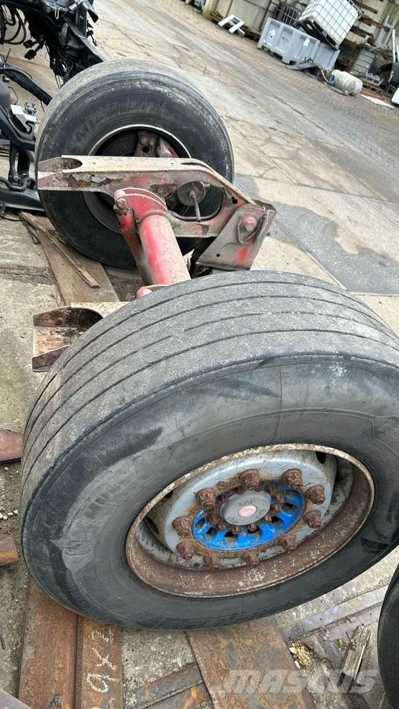 SAF assen 3x met draaikrans / 9 ton 轴