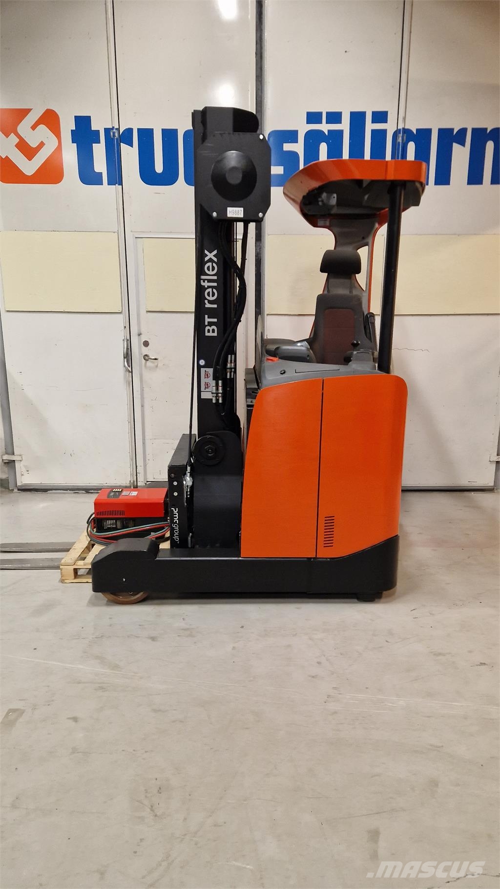 BT RRE140E Reachtruck voor hoog niveau