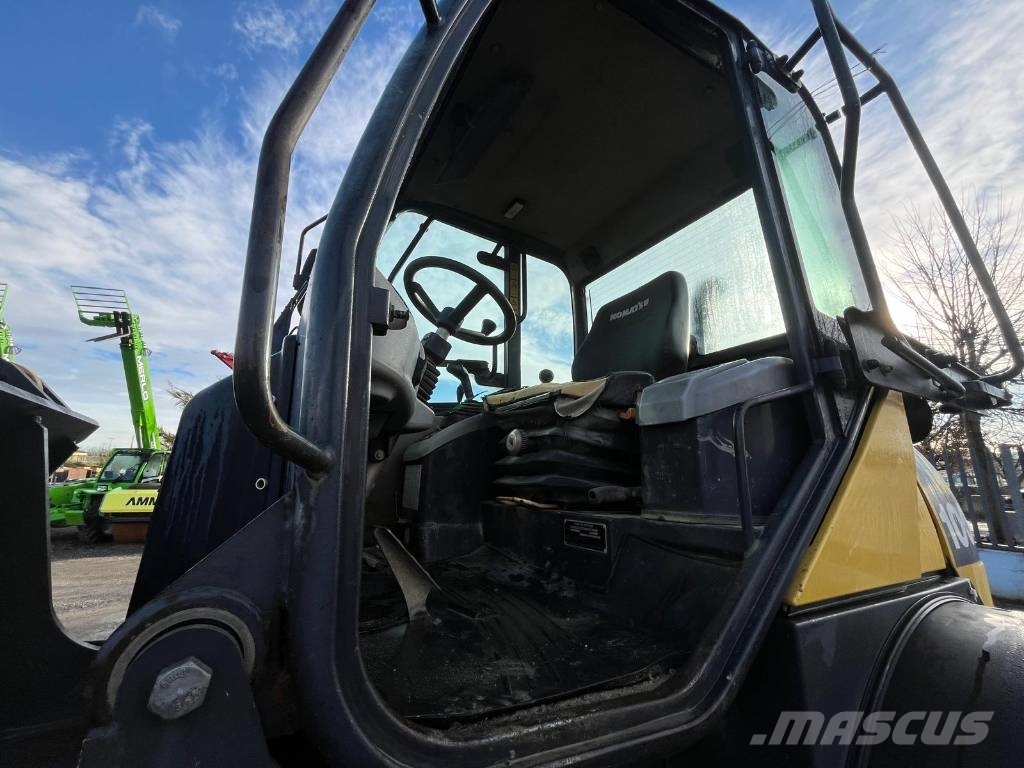 Komatsu WA 100 M Rataslaadurid
