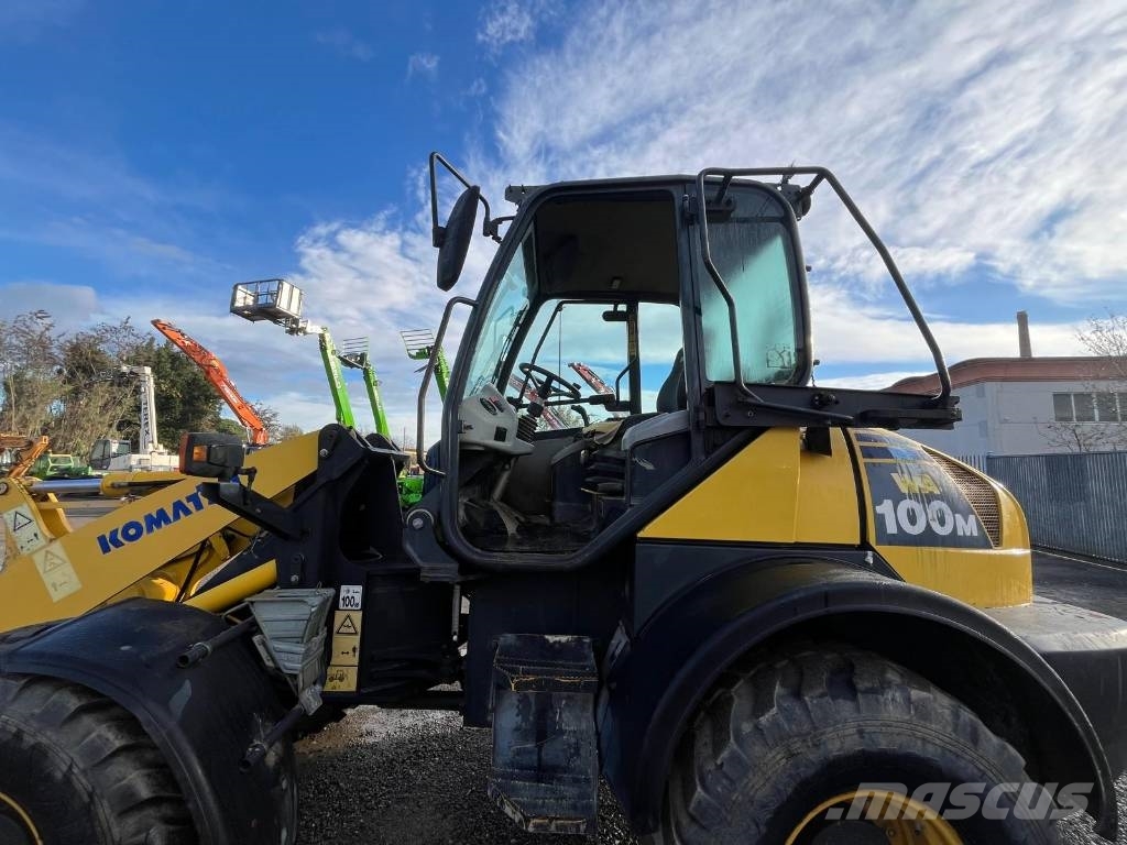 Komatsu WA 100 M Rataslaadurid