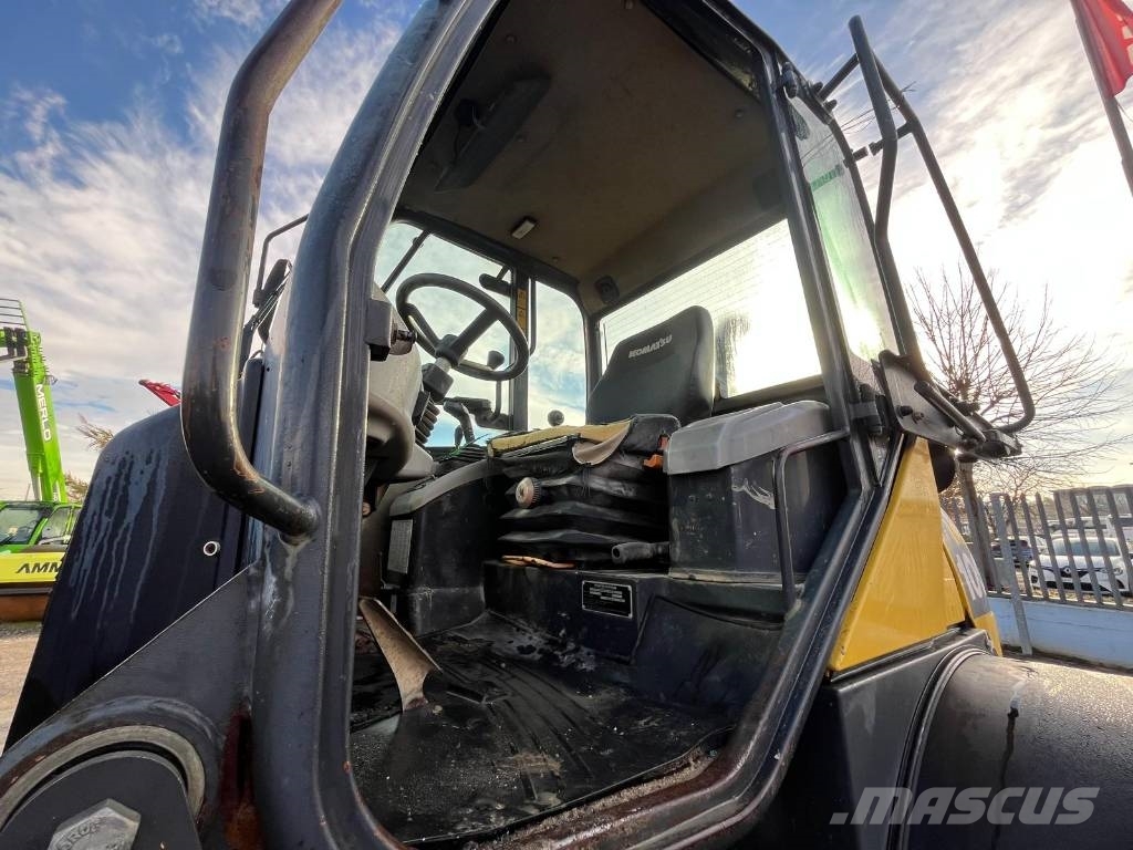 Komatsu WA 100 M Rataslaadurid