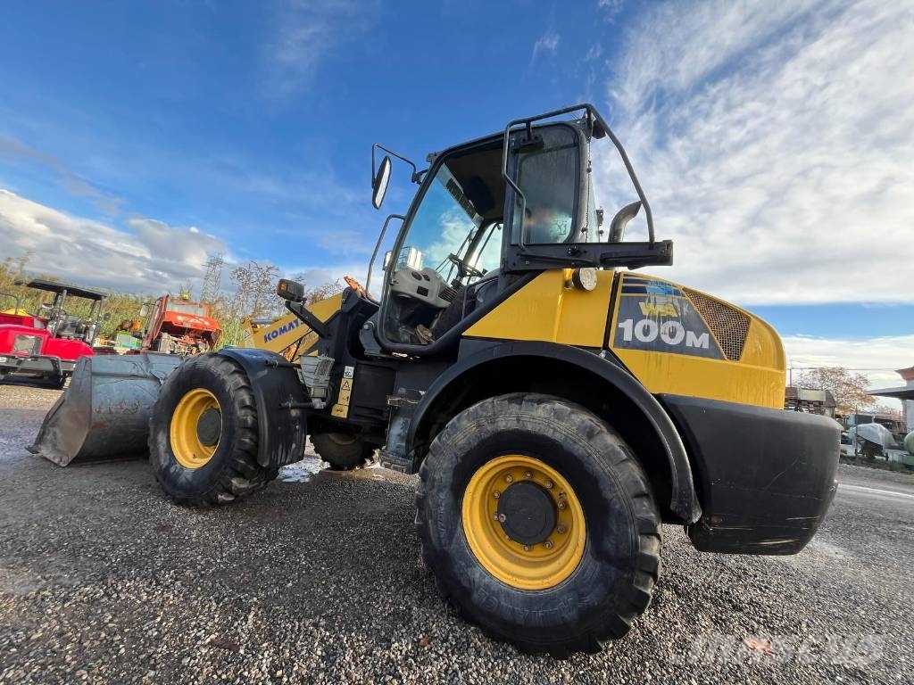 Komatsu WA 100 M Rataslaadurid