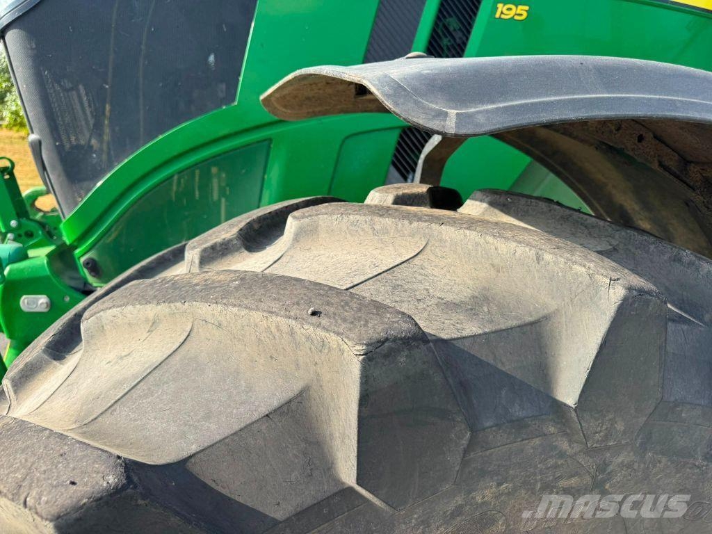 John Deere 6R 195 Трактори
