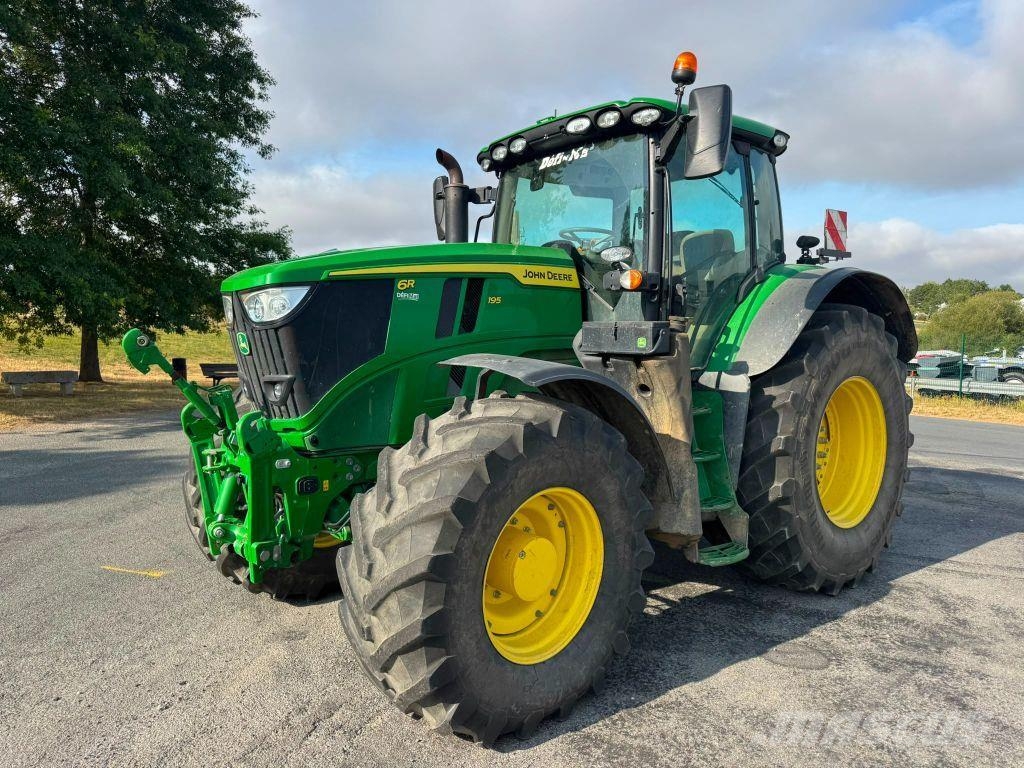 John Deere 6R 195 トラクター