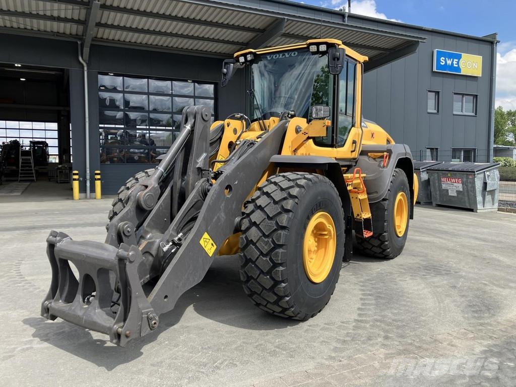Volvo L110H 輪胎式裝載機
