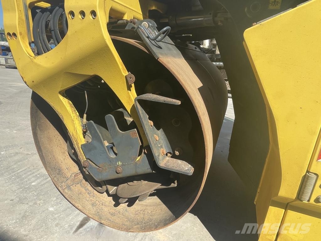 Bomag BW 154 AP-4V AM Çift tamburlu silindirler