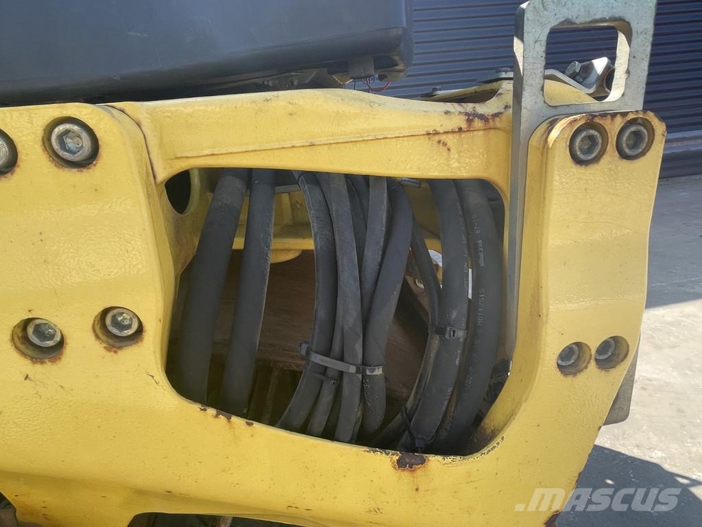 Bomag BW 154 AP-4V AM Çift tamburlu silindirler