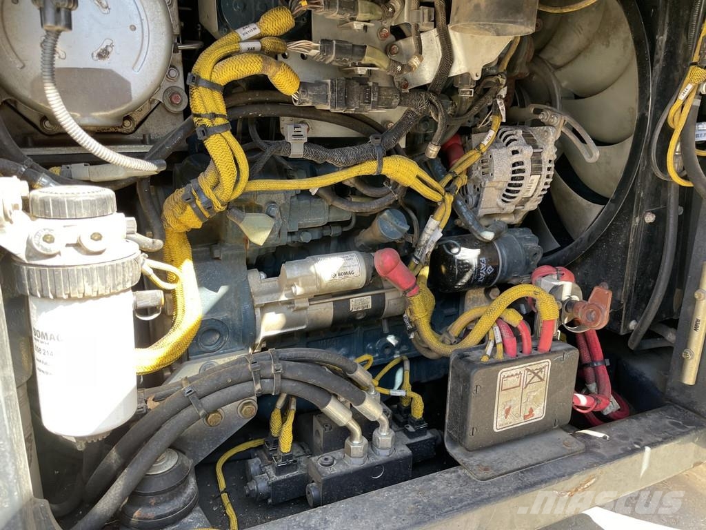 Bomag BW 154 AP-4V AM Çift tamburlu silindirler