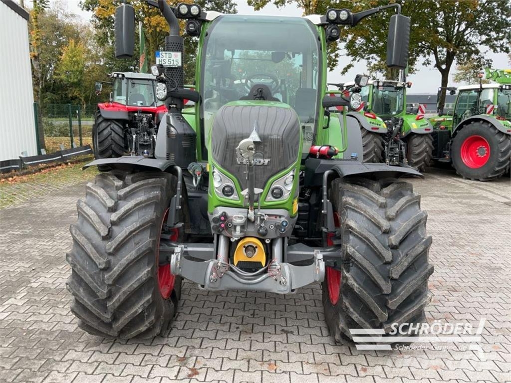 Fendt 516 VARIO GEN3 PROFI PLUS Traktoren