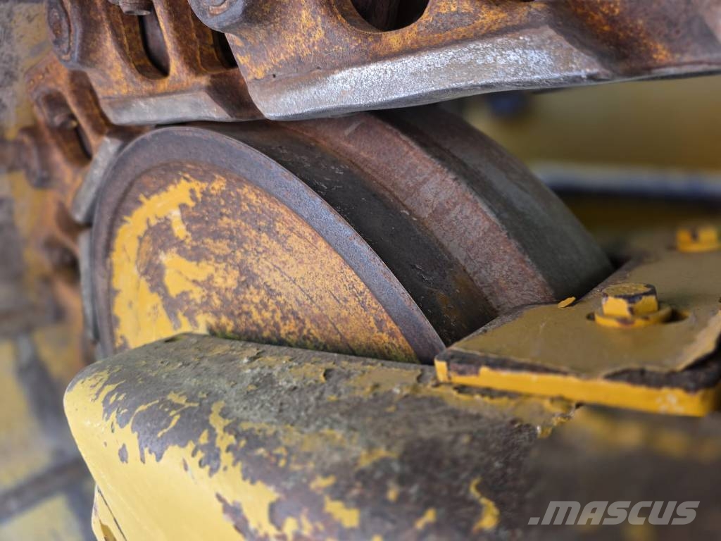 CAT D 5 LGP Buldožeri gusjeničari