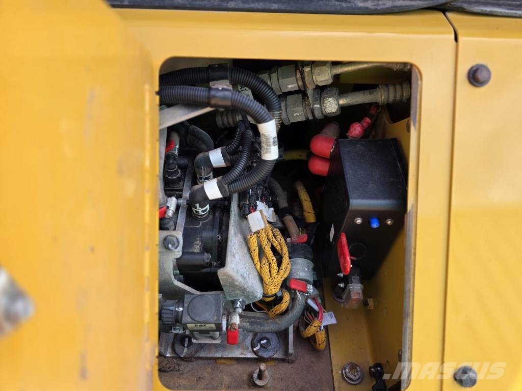 CAT D 5 LGP Buldožeri gusjeničari