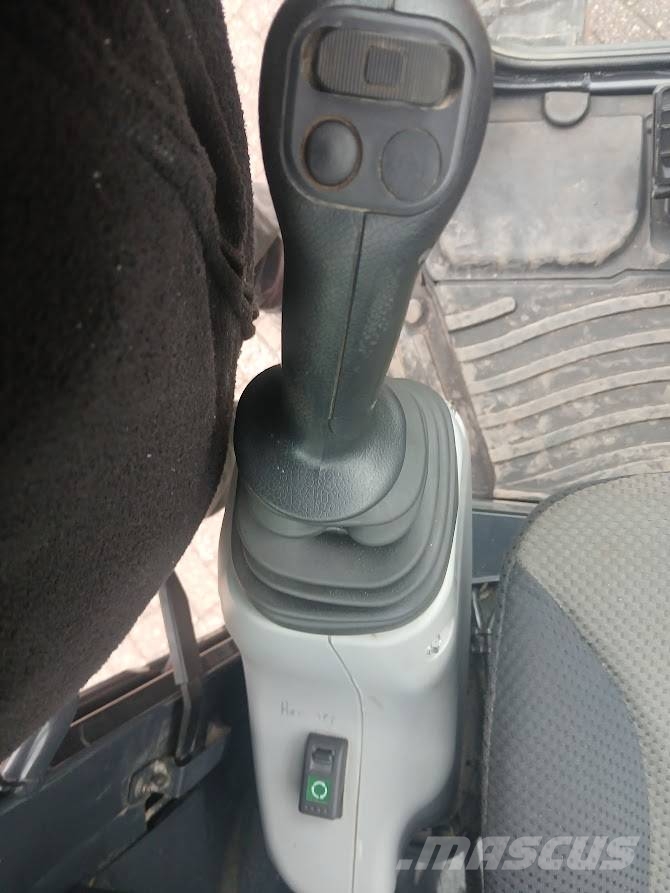 Hitachi ZX65USB-6 CLR 중형굴삭기 7톤-28톤