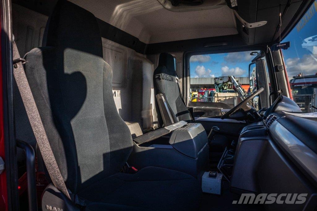 MAN TGS 41.400 BB + EFFER 525/6x+JIB 6x Macara pentru orice teren