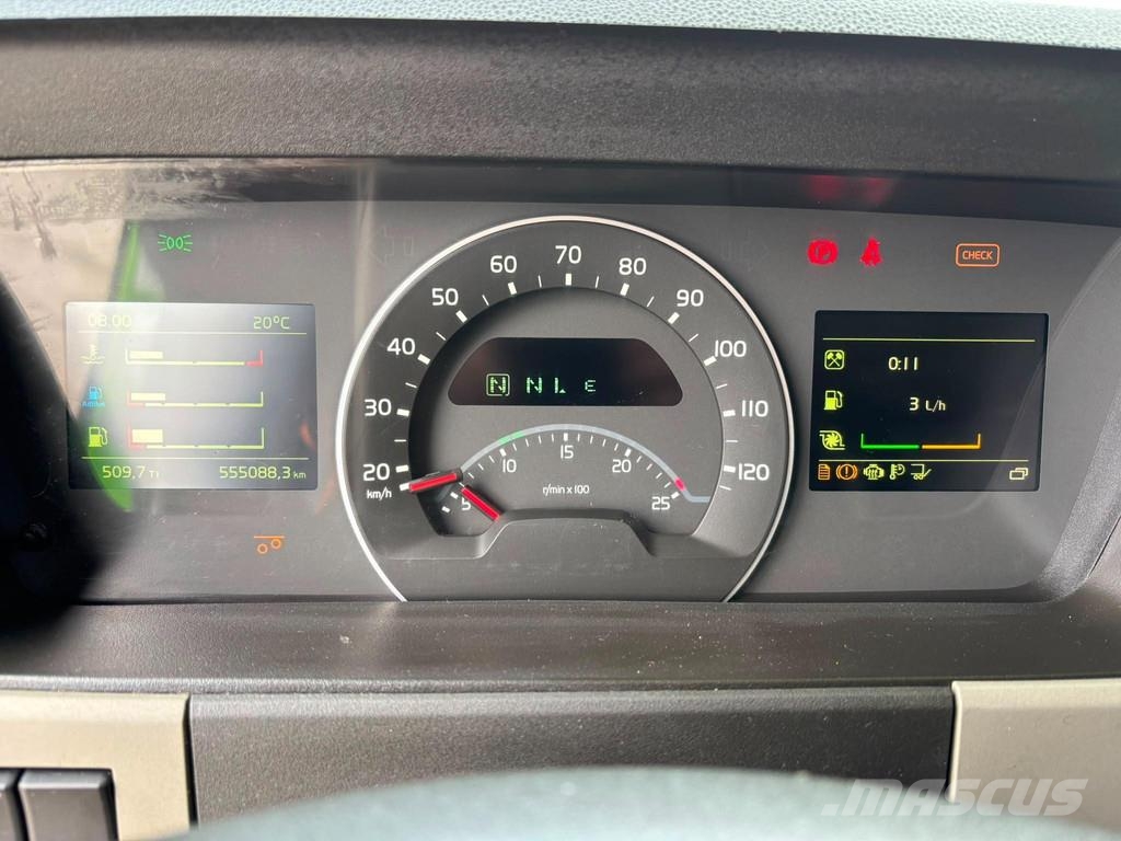 Volvo FM 370 6x2*4 RETARDER / SUPRA 850 / BOX L=7469 mm Camiones con temperatura controlada