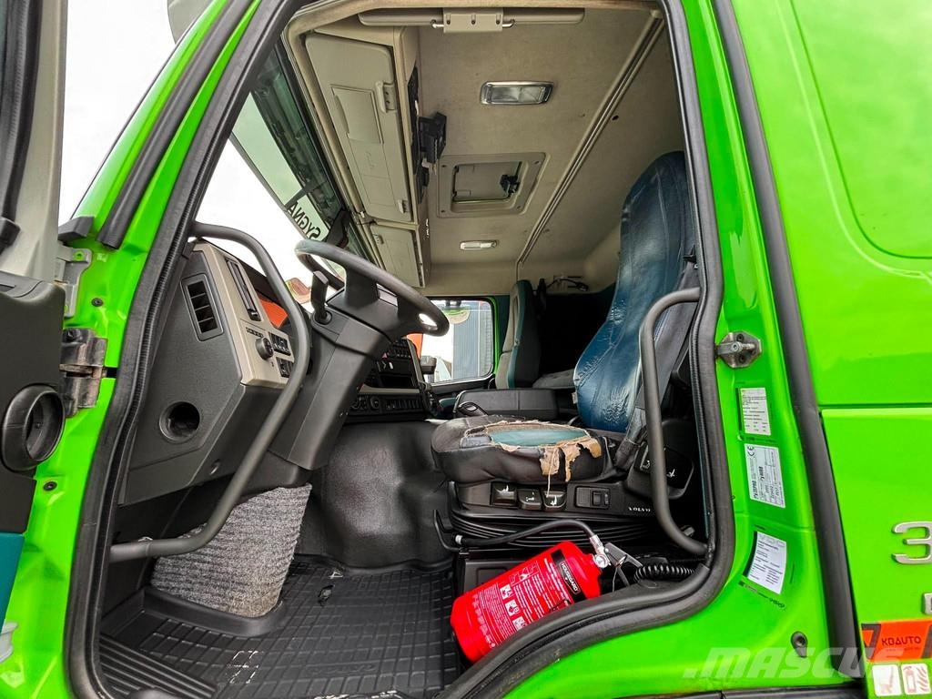 Volvo FM 370 6x2*4 RETARDER / SUPRA 850 / BOX L=7469 mm Camiones con temperatura controlada