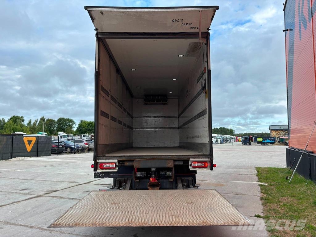 Volvo FM 370 6x2*4 RETARDER / SUPRA 850 / BOX L=7469 mm Camiones con temperatura controlada