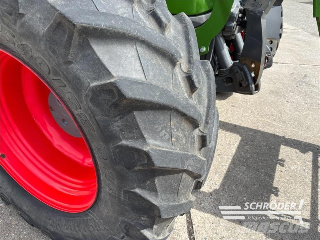 Fendt 718 GEN6 PROFI PLUS + CARGO 5X/90 Tractoare