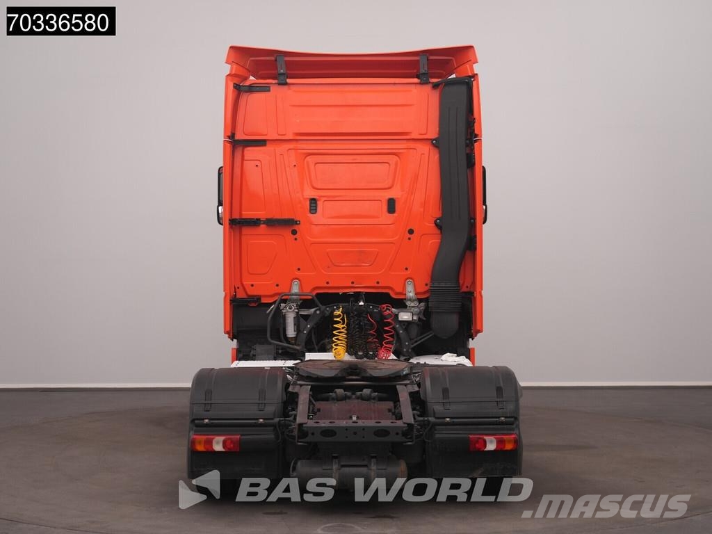 Mercedes-Benz Actros 1851 4X2 BigSpace Mega APK 04-2027 2x Tanks Tahače