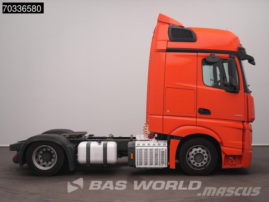 Mercedes-Benz Actros 1851 4X2 BigSpace Mega APK 04-2027 2x Tanks Tahače