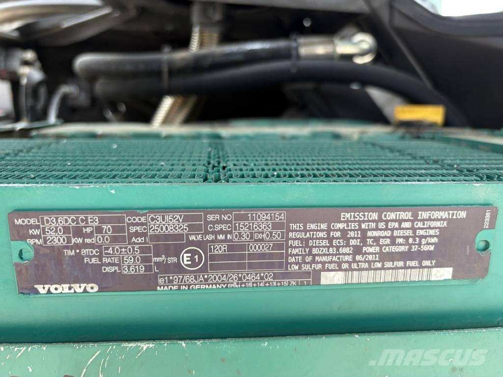 Volvo L 30 B لوادر بعجل