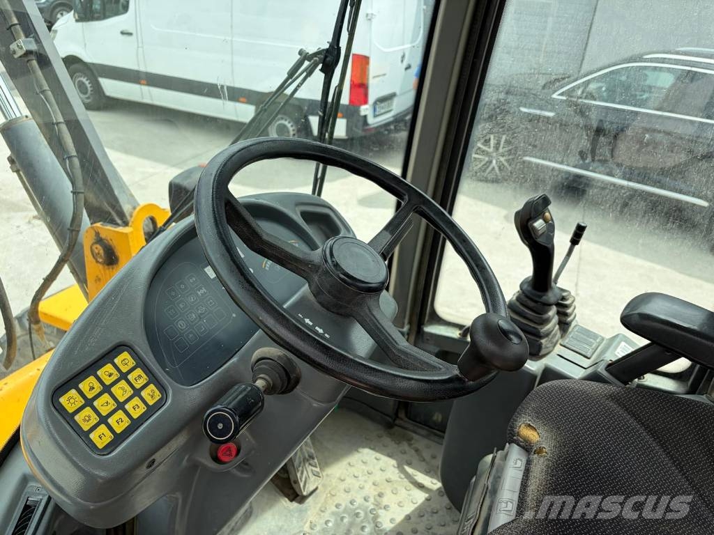 Volvo L 30 B لوادر بعجل