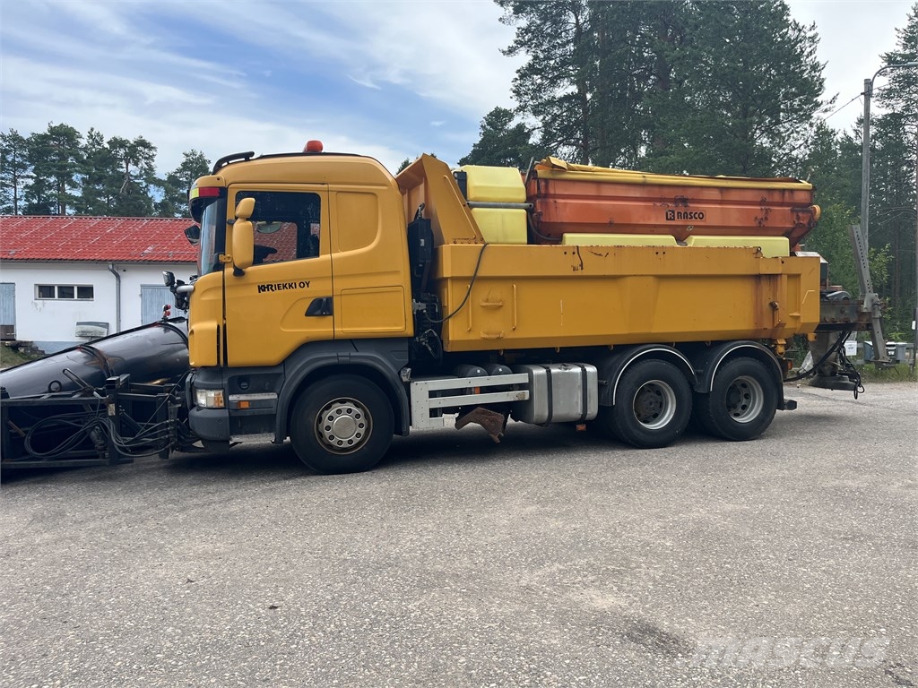 Scania R500 Tienhoitoauto Kiper kamioni