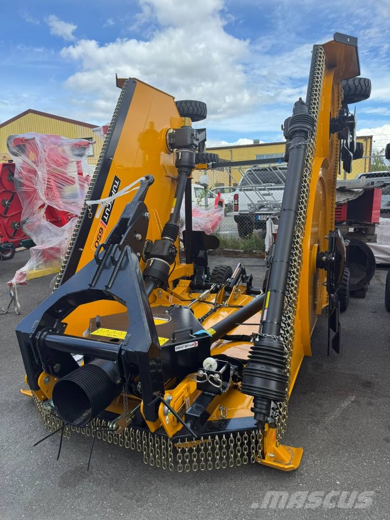 McConnel Tuffcut 650 جزازات وأغطية المراعي