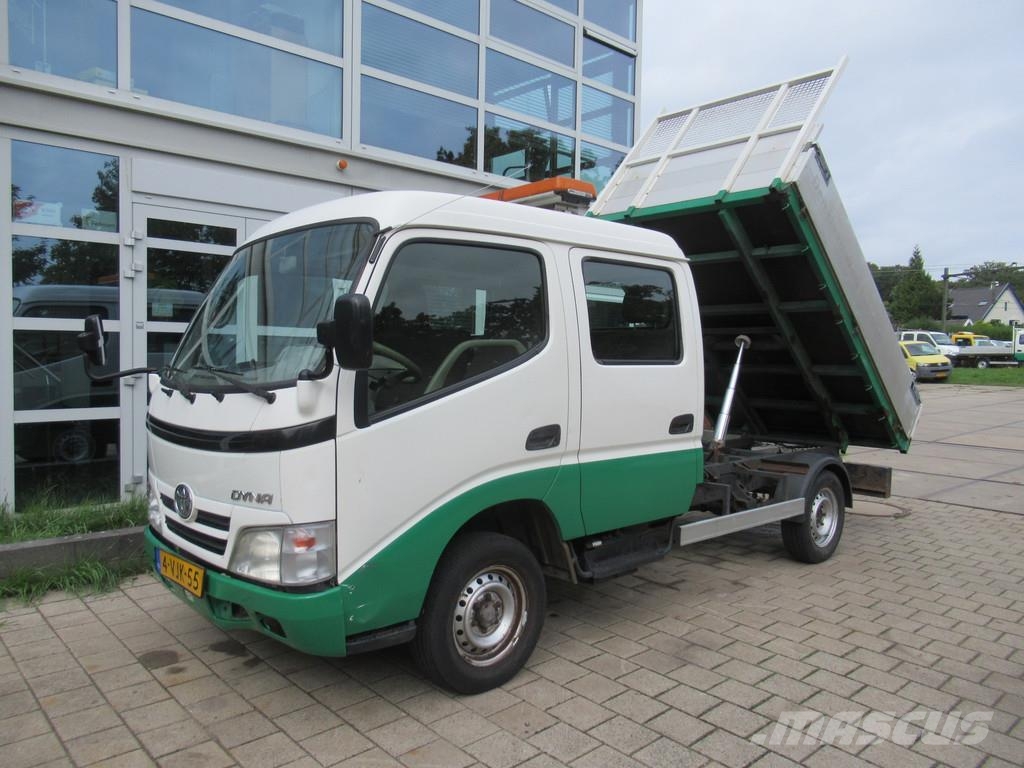 Toyota Dyna 100 3.0 D-4D DoubleCab DOKA Tipper Kipper Jakeluautot