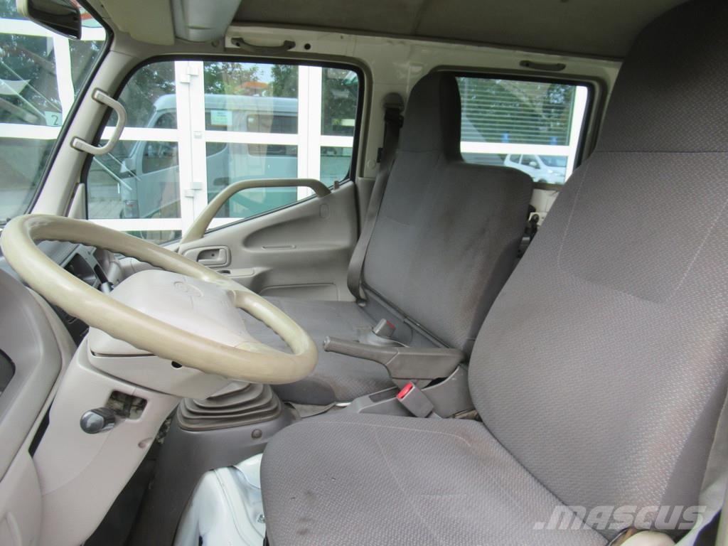 Toyota Dyna 100 3.0 D-4D DoubleCab DOKA Tipper Kipper Jakeluautot